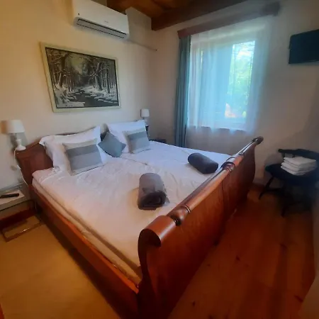 Guest house Liget Vendeghaz Harsfa U 11 *