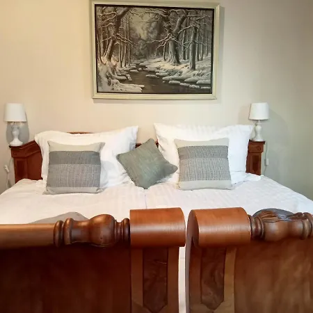 Guest house Liget Vendeghaz Harsfa U 11 *